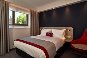 Holiday Inn Express Amsterdam-City Hall