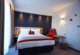 Holiday Inn Express Amsterdam-City Hall