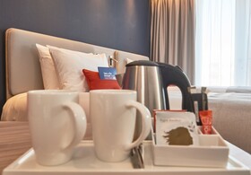 Holiday Inn Express Amsterdam-City Hall