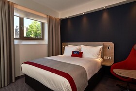 Holiday Inn Express Amsterdam-City Hall