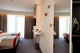 Holiday Inn Express Amsterdam-City Hall