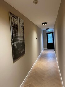 Hotel 83