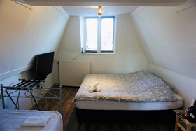 Hotel Canalview