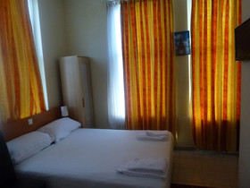 Hotel Isis