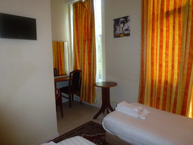 Hotel Isis