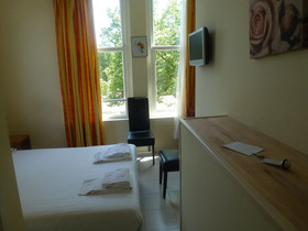 Hotel Isis