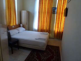 Hotel Isis