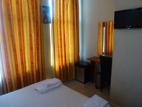 Hotel Isis