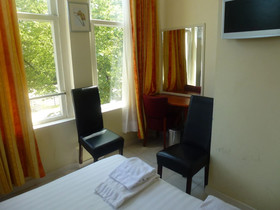 Hotel Isis