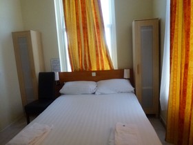 Hotel Isis