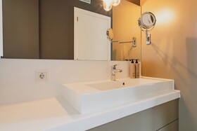 Hotel JL No76