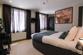 Hotel No 377 House