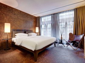 Hotel V Nesplein