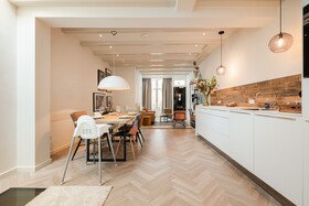 Leidse Square 5 Star Luxury Apartment
