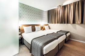 Melrose Hotel