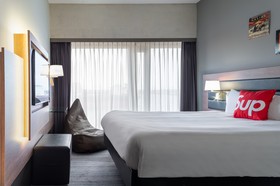 Moxy Amsterdam Houthavens