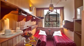 Nadia Hotel