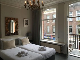 Nine(T)Teen B&B