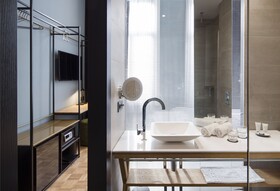Quentin Zoo hotel