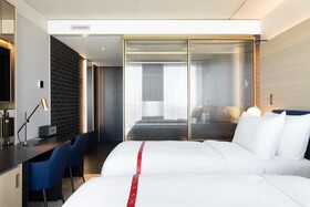 Ruby Emma Hotel & Bar