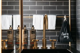 Ruby Emma Hotel & Bar