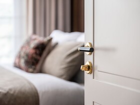 Spinoza Suites