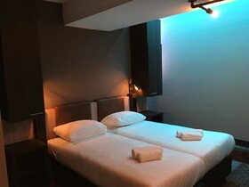 The Alfred Hotel