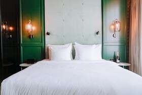 The Highlander Hotel