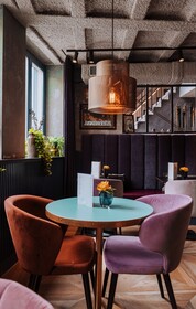 The Highlander Hotel