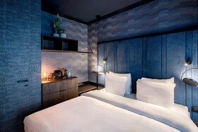 The Highlander Hotel