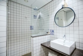 Urban Lodge Hotel