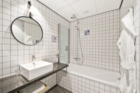 Urban Lodge Hotel