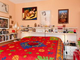 Xaviera Hollanders ''Happy House Bed & Breakfast''