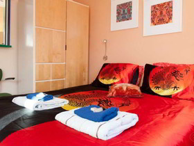 Xaviera Hollanders ''Happy House Bed & Breakfast''