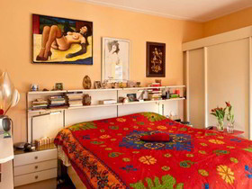 Xaviera Hollanders ''Happy House Bed & Breakfast''
