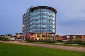 Amedia Amsterdam Airport, Trademark Collection by Wyndham