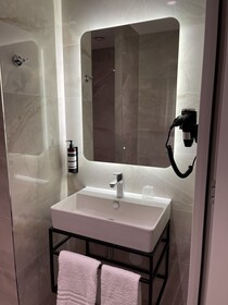OZO Hotels Antares Airport