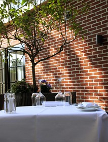 Suitehotel & Restaurant Posthoorn