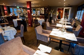 Villa Lokeend Hotel Restaurant
