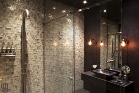 Manzo Suites
