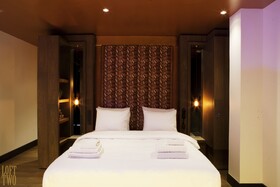 Manzo Suites