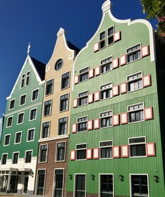 Zaan Hotel