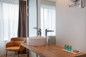 Snoozz Hotels
