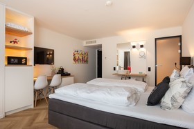 Snoozz Hotels