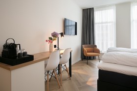 Snoozz Hotels