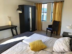 Hotel et le Cafe de Paris