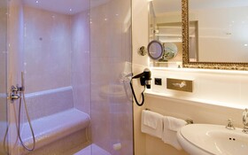 Van der Valk Hotel Kasteel Bloemendal