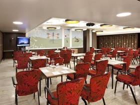 Golden Tulip Central