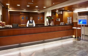Golden Tulip Central