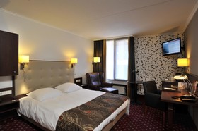 Golden Tulip Central